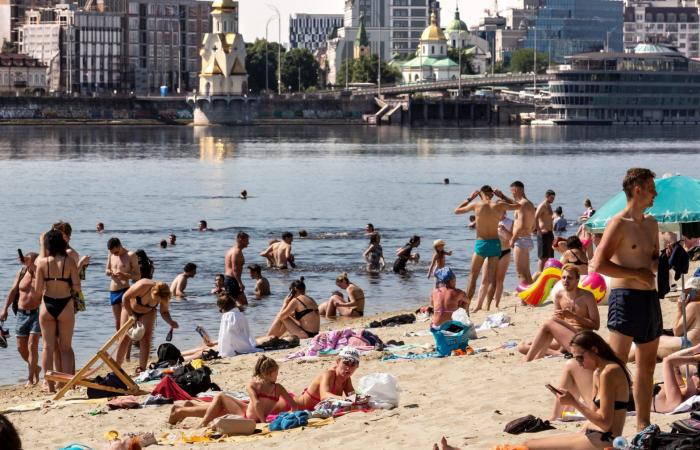 In Kiev bikinis and swimming shorts are brought out, but appearances can be deceiving