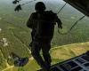 Parachute jump for marines goes wrong in Belgium: two soldiers injured | Domestic