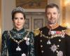 The state portraits of Frederik and Mary are very royal