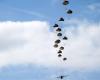 Dutch soldier is injured in collision during parachute jump in Belgium | Domestic
