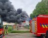 Industrial fire destroys two companies, building collapses after explosions (Sint-Pieters-Leeuw)