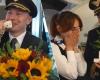 LOOK. Love is in the air: Polish pilot Konrad proposes to flight attendant Paula during flight | Abroad