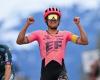 Richard Carapaz narrowly wins in the queen stage of the Tour de Romandie, Juan Ayuso has a breakdown and loses the leader’s jersey to Carlos Rodriguez