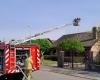 Fire brigade extinguishes house fire in Rekem: flames burst through the roof (Lanaken)