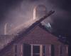 Heavy thunderstorm sets roof ablaze, making house of family of 6 uninhabitable