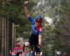 Evita Muzic surprises red jersey wearer Vollering in the second mountain stage of Vuelta Femenina