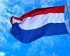 Mayor Ard van der Tuuk urgently requests that the Dutch flag be displayed correctly on May 4 and 5