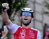 Refugees frustrate sprinters in Giro d’Italia: Benjamin Thomas records surprising victory | Giro