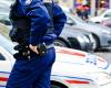 Detainee grabs service weapon and seriously injures two officers in Paris police station | Abroad